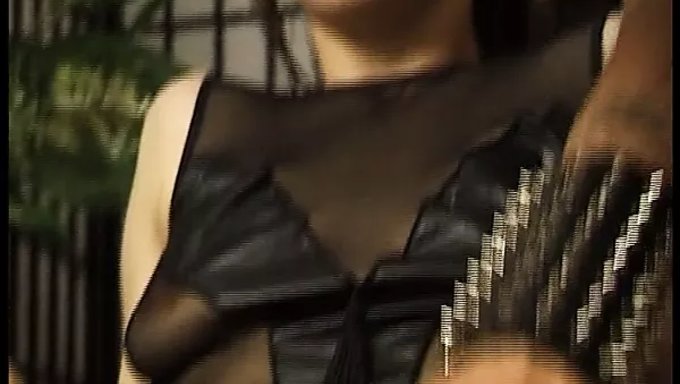 Escena Bdsm Con Una Milf Alemana Tomando El Control