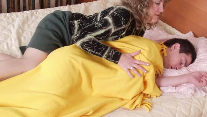 El Sensual Espectáculo En Solitario De La Milf Rebecca