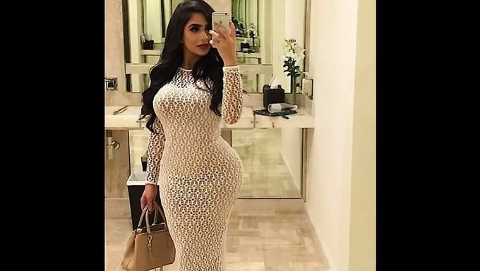 Latina Morena Recibe Una Follada Anal