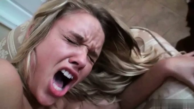 Primera Vez Anal: Una Iniciación Dolorosa