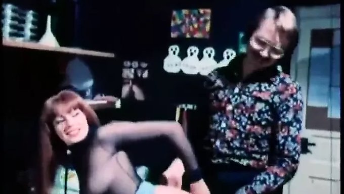 ¡fetichismo De Orina Clásico!