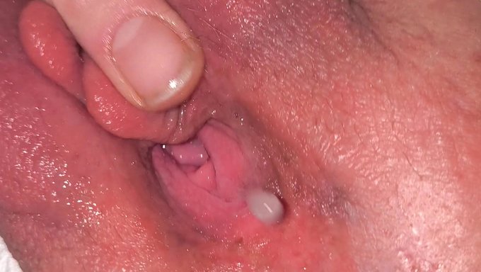Milf Puta Recibe Lamidas En El Coño Por Un Semental Cachondo