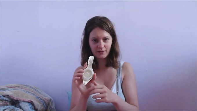 Milf Más Ardiente Con Tetas Pequeñas Y Tetas Rebotando