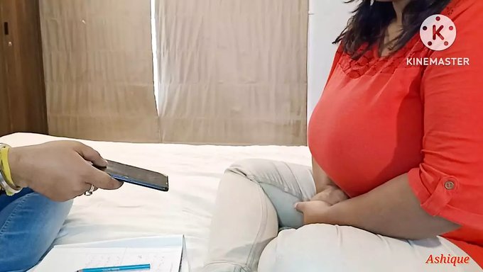 Profesora Pilla A Una Hermosa Gorda Hablando De Sexo Con Su Novio En Hindi