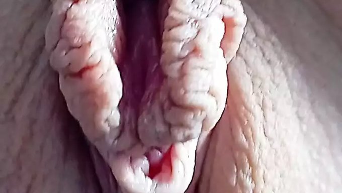 Diversión Facial Con Mi Gran Clítoris
