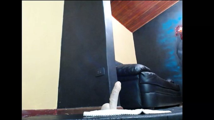 Colombiana Latina Se Pone Traviesa En Cámara